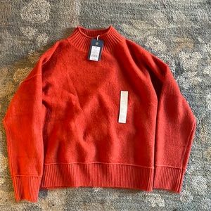 NWT Target Universal Thread Orange Mock Turtleneck Sweater in Women’s Medium